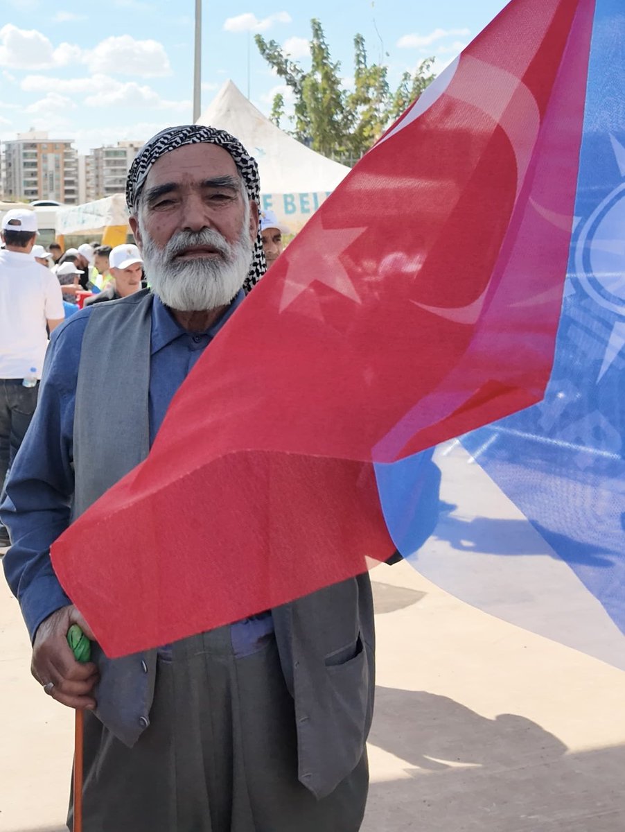 milhamigunbegi's tweet photo. Coşkulu ve yoğun bir katılımla Cumhurbaşkanımızı bekliyoruz.

Cumhurbaşkanımız Sayın Recep Tayyip Erdoğan'ın teşrifleriyle açılışı yapılacak olan Şehir Hastanemize hemşehrilerimiz yoğun ve coşkulu katılarak Cumhurbaşkanımızı bekliyoruz.

#ŞanlıurfaŞehirHastanesi https://t.co/HvRp0os4Km