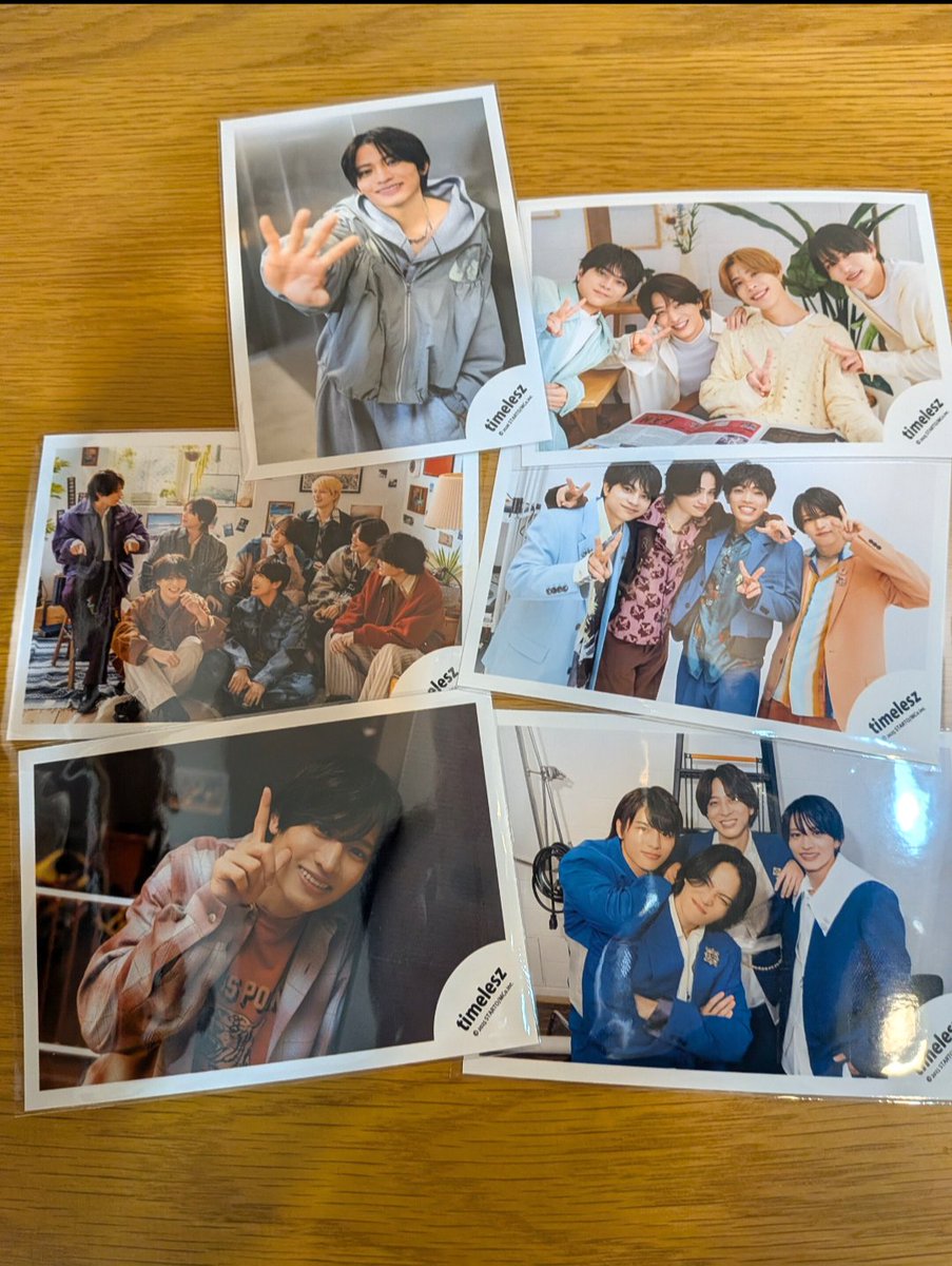 erired1212's tweet photo. 公式写真届いてから気づいたけど、そっか…消えない花火のオフショットはもう手に入らないってことか…

浴衣の写真欲しかったなぁ。 https://t.co/F60YpnqEro