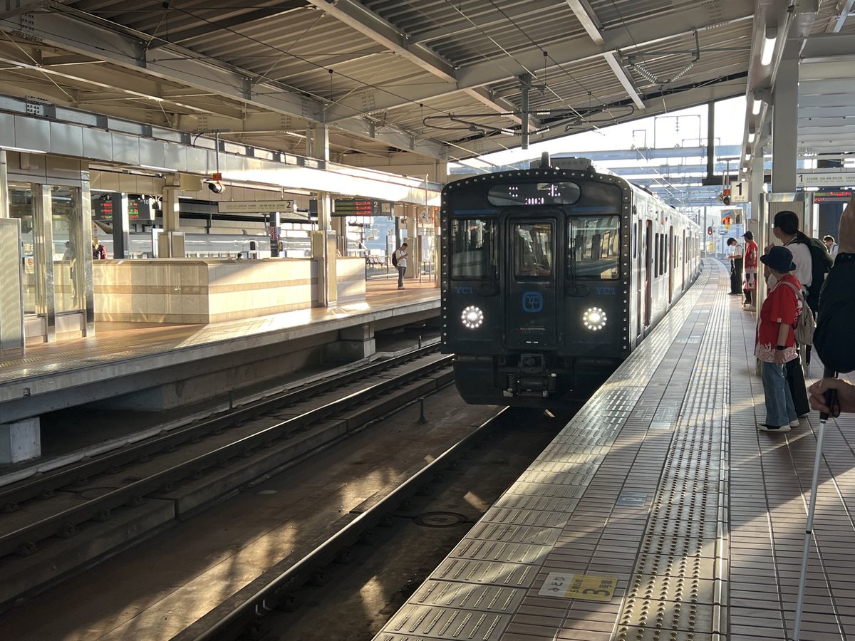 welshfukuoka's tweet photo. 武雄温泉駅に着いて在来線に乗り換え。
乗り放題おしまいでようやく帰路に着きます。

#gowest4 https://t.co/MmOhCe5Wwv