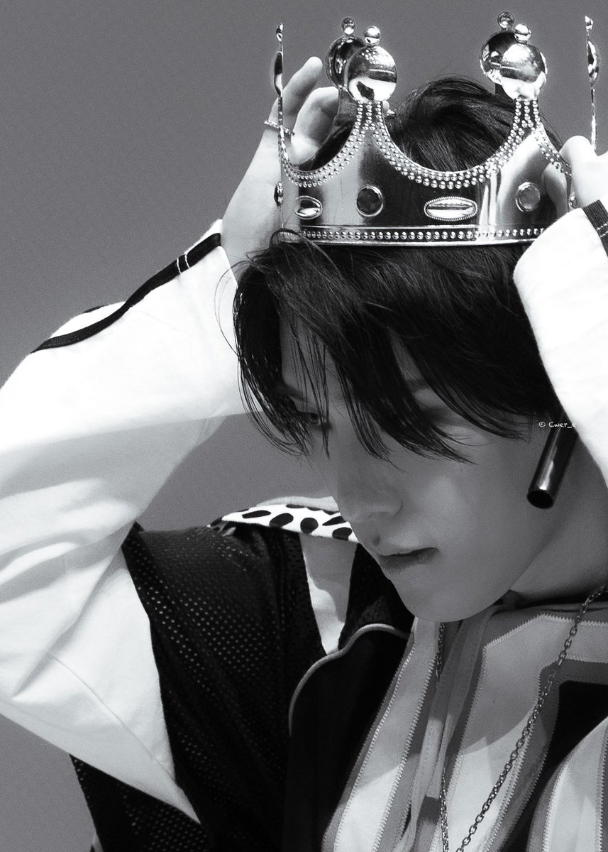 Cwer_e's tweet photo. 👑 #디노 #DINO #李灿 260807 https://t.co/j9TC1htEMx