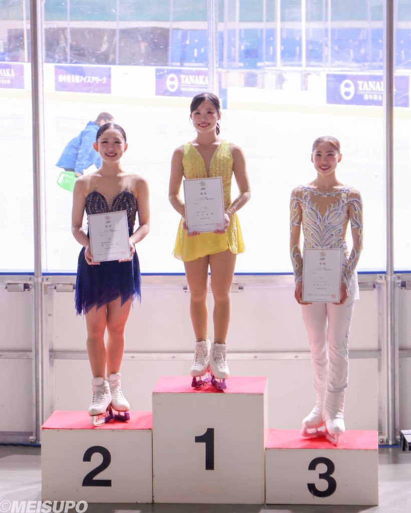 meisupo_figure's tweet photo. #東京選手権　シニア女子 表彰式

#住吉りをん ーー３位

#フィギュアスケート #figureskating #明治大学 #RionSumiyoshi https://t.co/eNXDQjYd3P