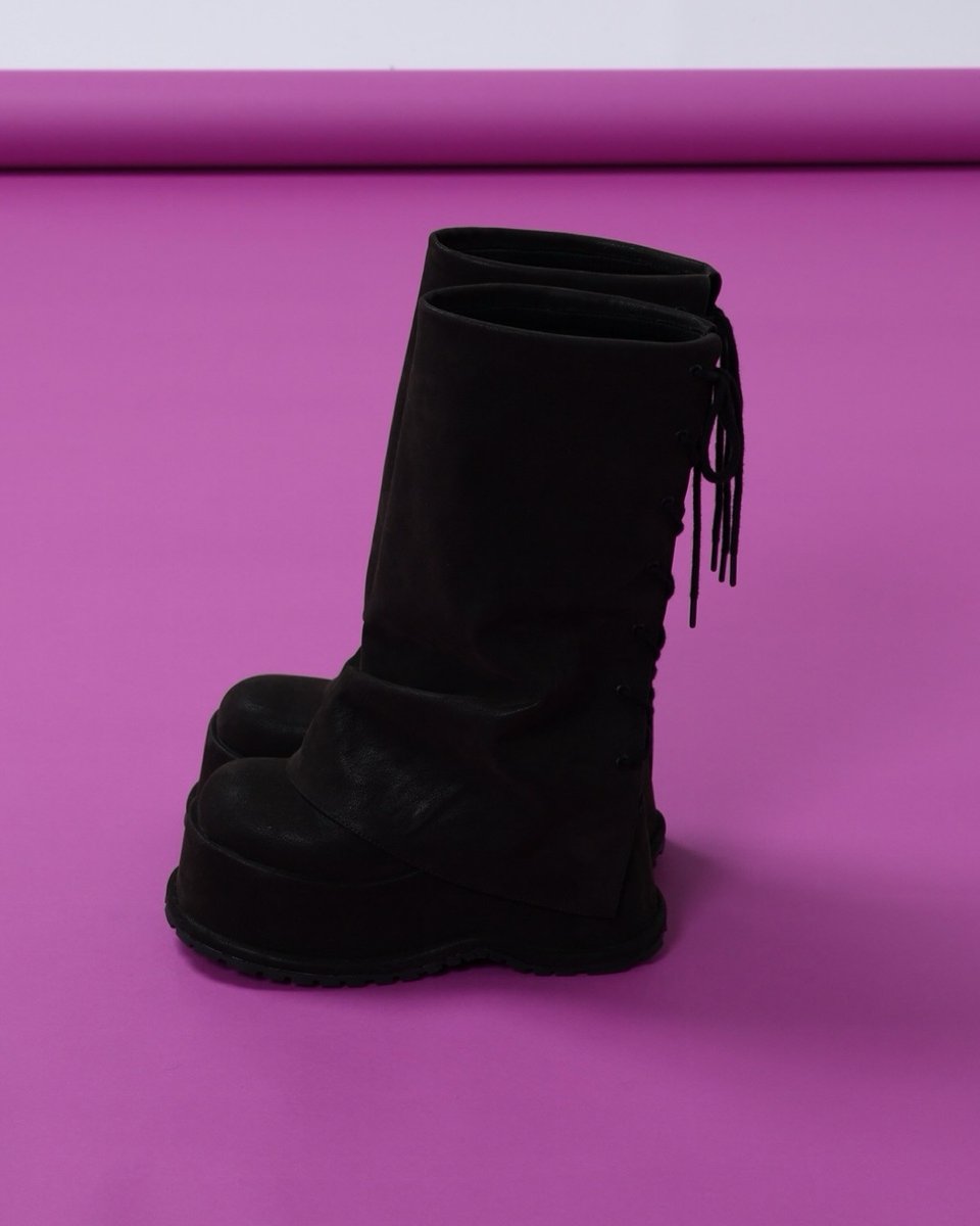 EMODA_STAFF's tweet photo. October New Boots💜 https://t.co/fukqORJtog