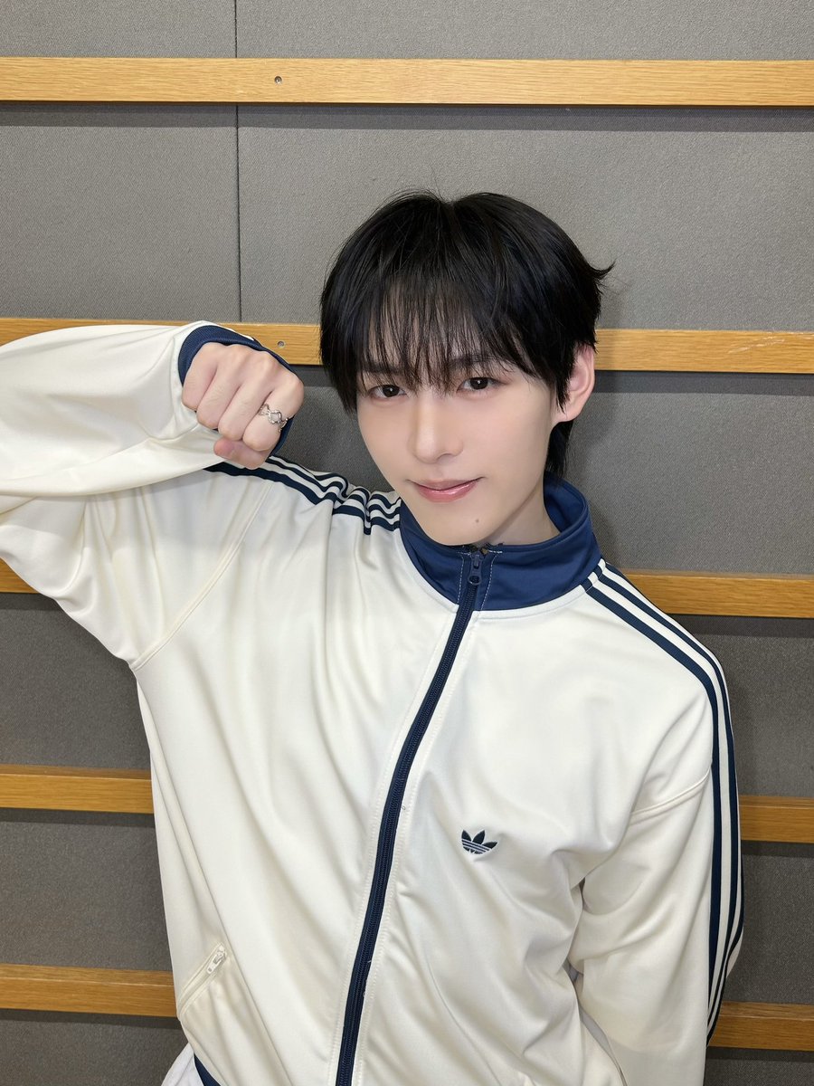 KO1KEYZofficial's tweet photo. [📸] 261003

フジテレビ「MUSIC FAIR」
ありがとうございました🤟

🥔 #SHINHAENG
Detail ➡︎https://t.co/KDqzTd1e2G

MVをみる
🔗https://t.co/o4P93rY2xD
Apple Musicで聴く
🔗https://t.co/uY07UUEWhv
Spotifyで聴く
🔗https://t.co/IvHyMGNIWn

@MUSICFAIR_Fuji
#MUSICFAIR
#KO1KEYZ #コイキーズ
