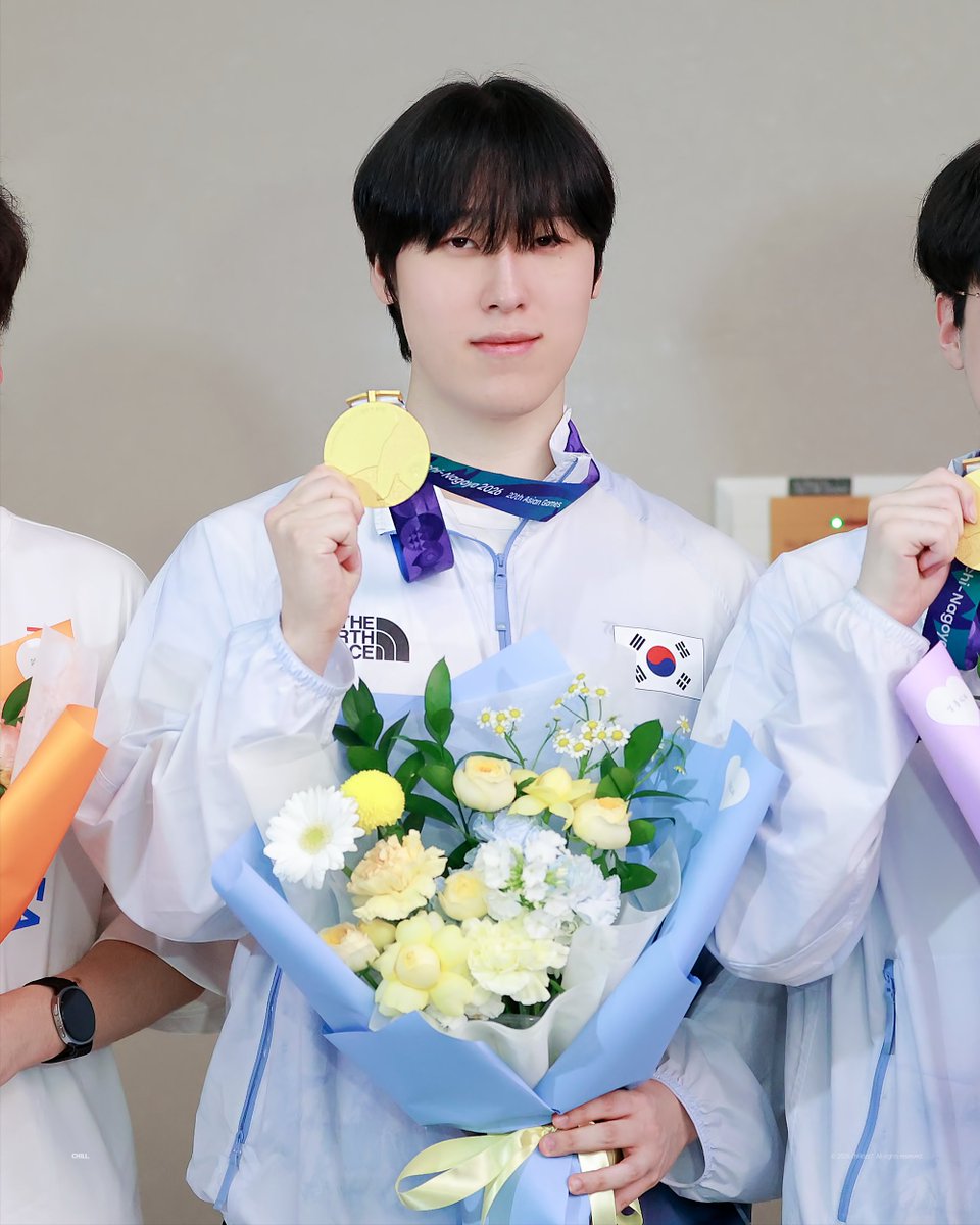 chilldot7's tweet photo. 261003 🥇#제카 #Zeka #김건우 https://t.co/X60hQISYiG