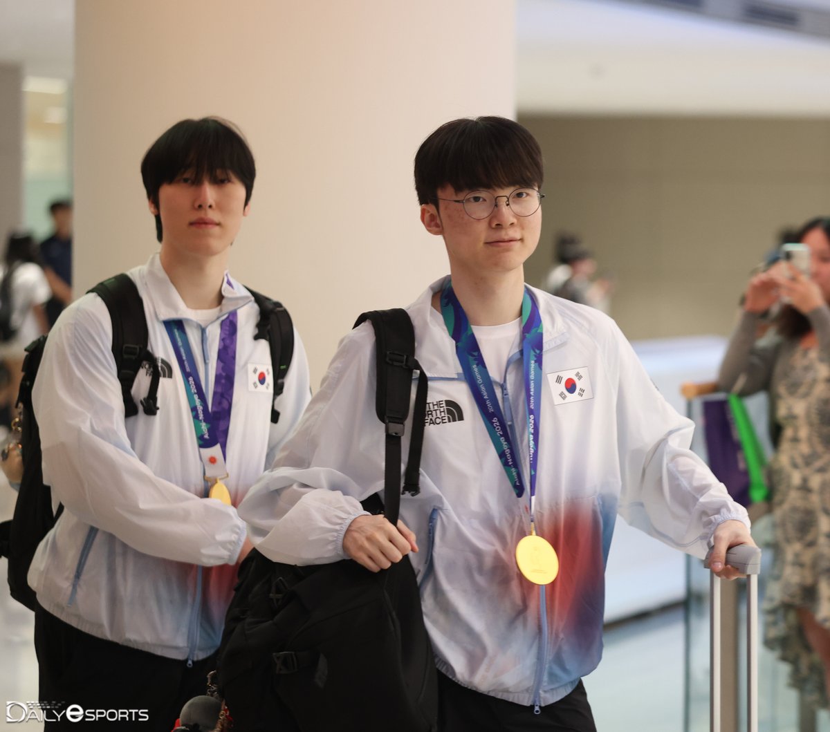 kenzi131's tweet photo. #LoL  #LCK  @T1LoL  @HLEofficial https://t.co/1x1HSy1yHT