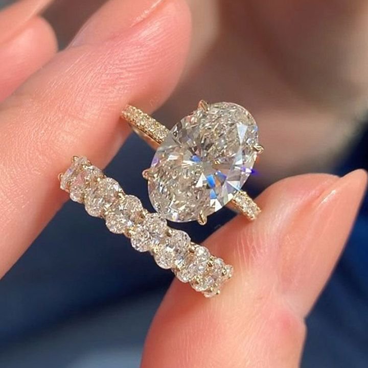 petalparadiseee's tweet photo. New style engagement ring https://t.co/mfERn3Pmgo