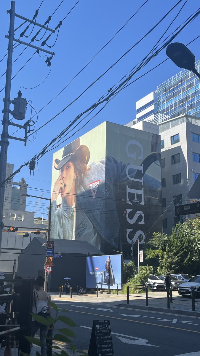 00luv_m's tweet photo. スキズがいない日に渡韓したけど街中で沢山見れて幸せだった♬｡.
ﾁｬﾝﾋﾞﾝﾍﾟﾝはﾏﾏです!! https://t.co/8W2tKuxyVY