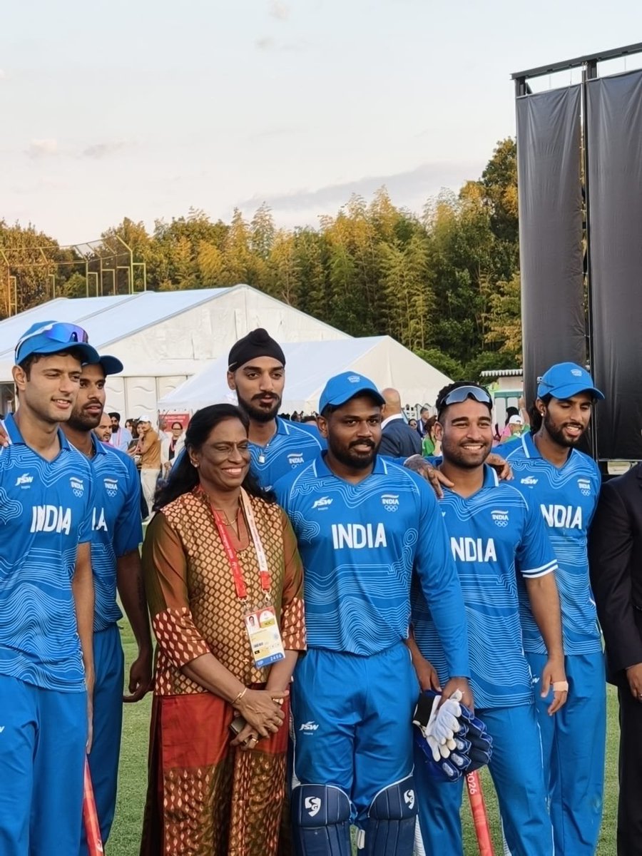 PTUshaOfficial's tweet photo. What a thrilling, nerve-wracking final! Watching our Men’s Cricket Team defend 211 runs to win the Asian Games Gold against Pakistan was an unforgettable experience. I have to admit, @JayShah and I were counting down every ball &amp;  praying for that extra wicket in the tense final https://t.co/zHBTVmtgj4