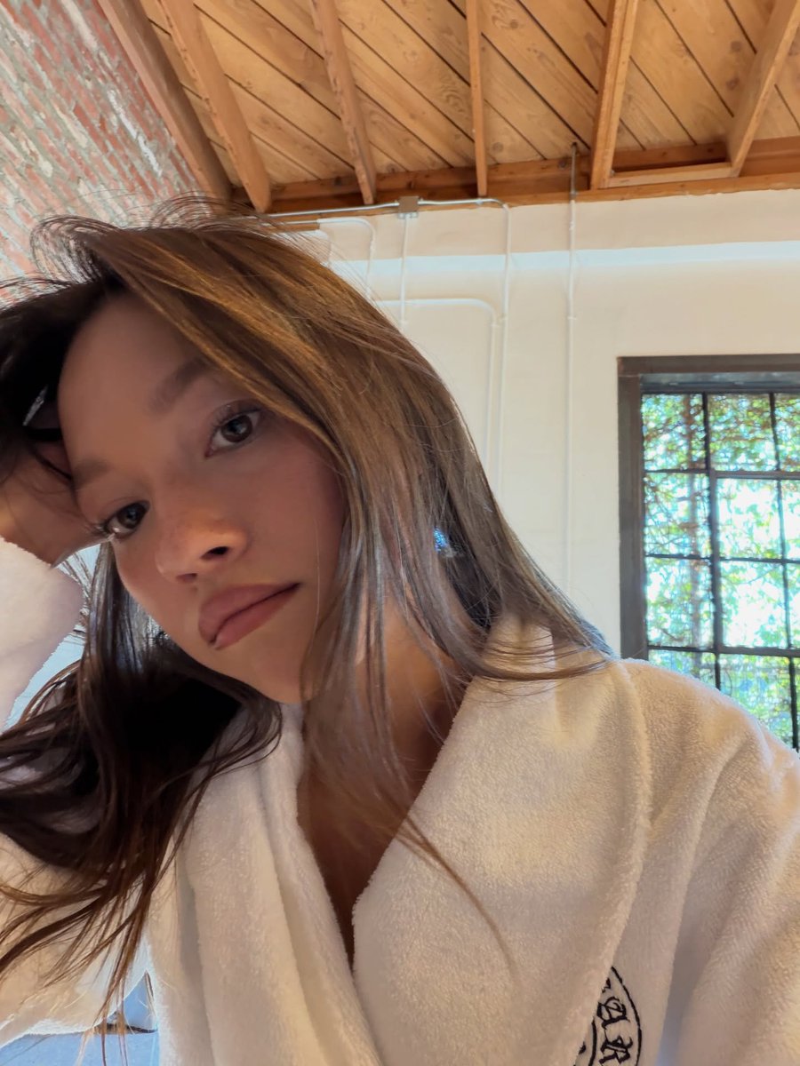 lilycheei's tweet photo. my saturdays, and everything in between https://t.co/I4peNAZGam