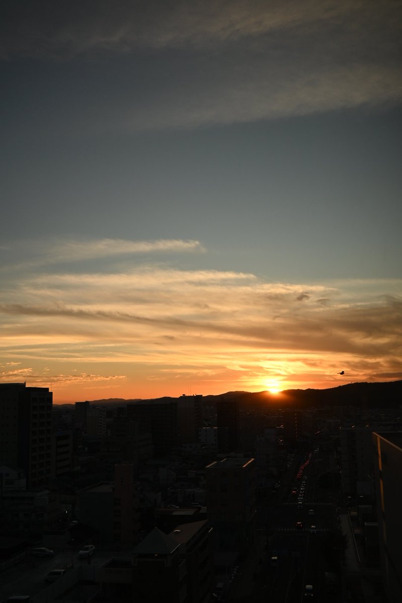 2SrED7O2gDI6oyZ's tweet photo. 今日の夕焼け https://t.co/ayymQnuHjO
