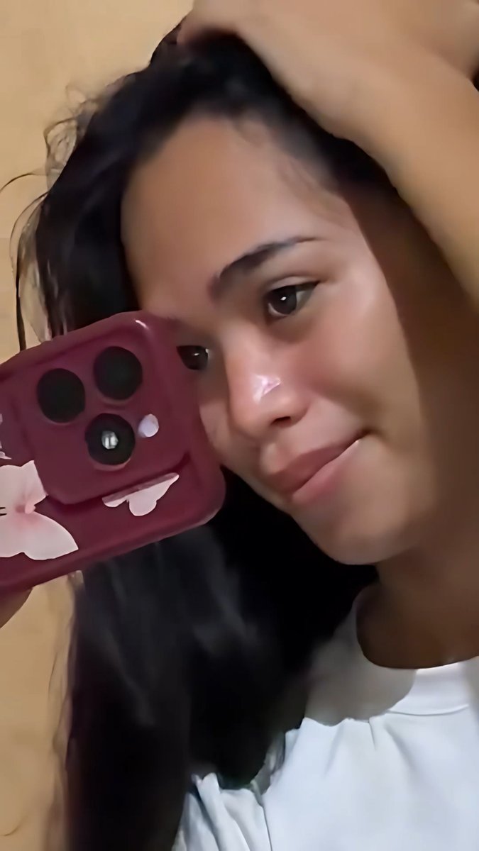 ellyy5gll's tweet photo. Sweet Smile &amp; Chill Vibes  Cebu Ladyboy #cebu #philippines #selfie https://t.co/PCe6UW5LGs via @YouTube https://t.co/Faxp4CsWZU