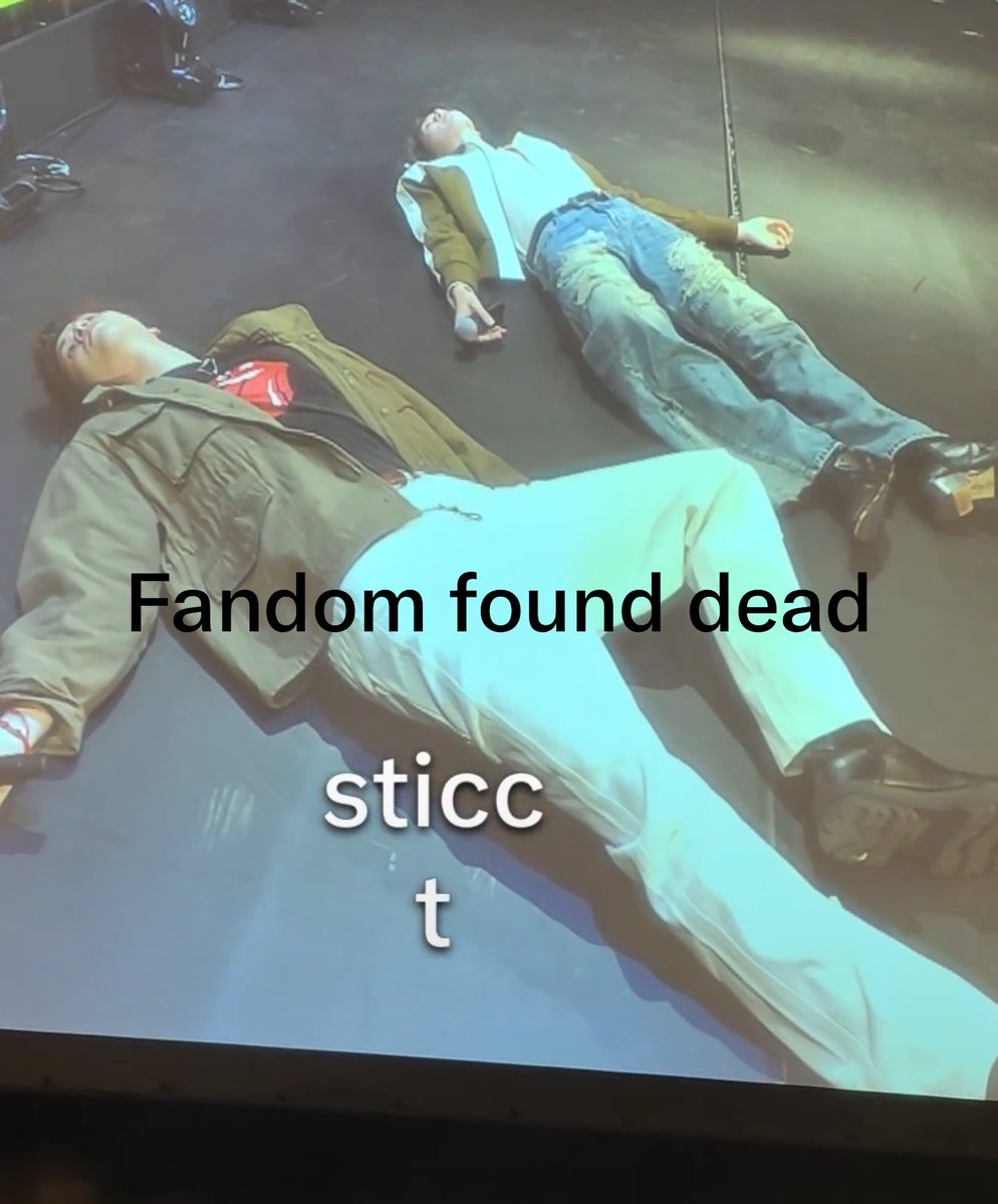 w0ngayvee's tweet photo. WHAT ARE THEY DOING SKYNANI HELP💀💀💀💀😭😭😭😭😭😭😭😭

NEW REACTION PIC DROPPED https://t.co/SMGwqZTWE8