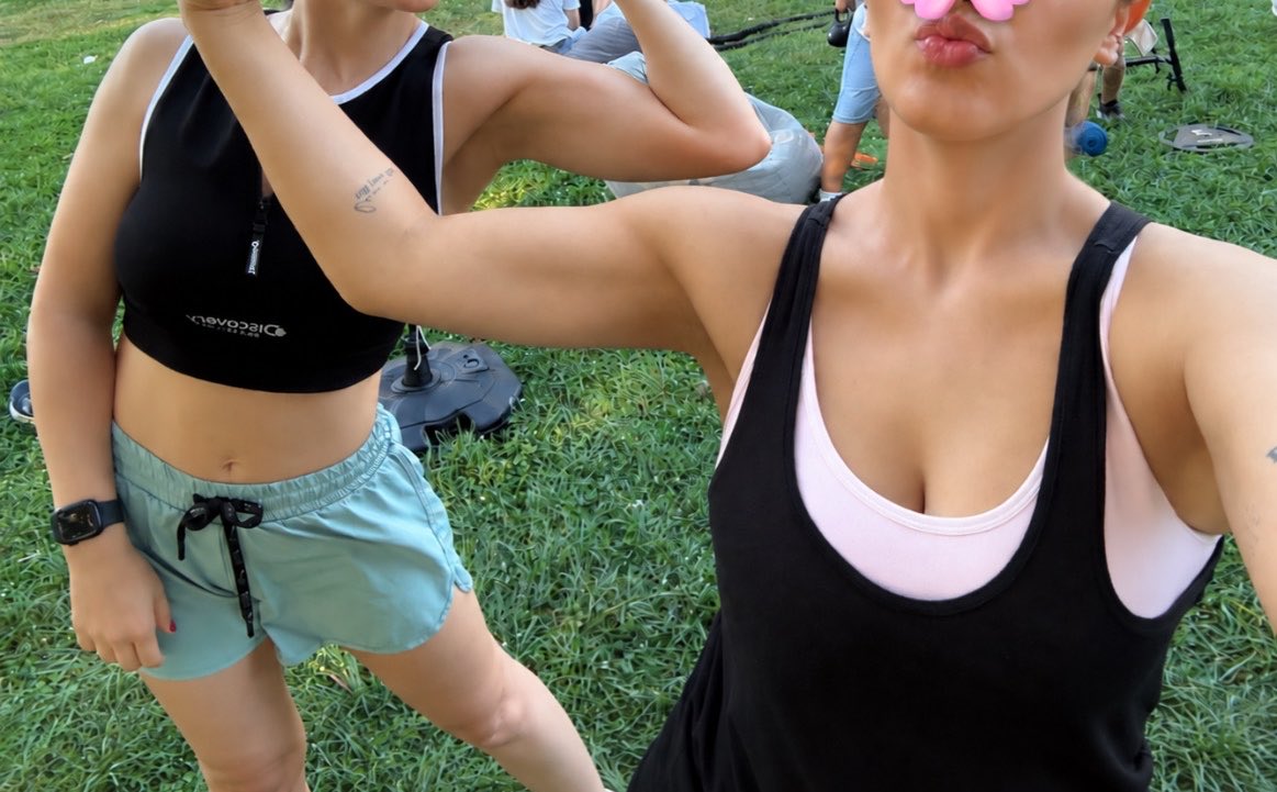 vitamindlnnn's tweet photo. o sırada biz💪🏼🌸🩵🥰 https://t.co/3vKBoz4R2f