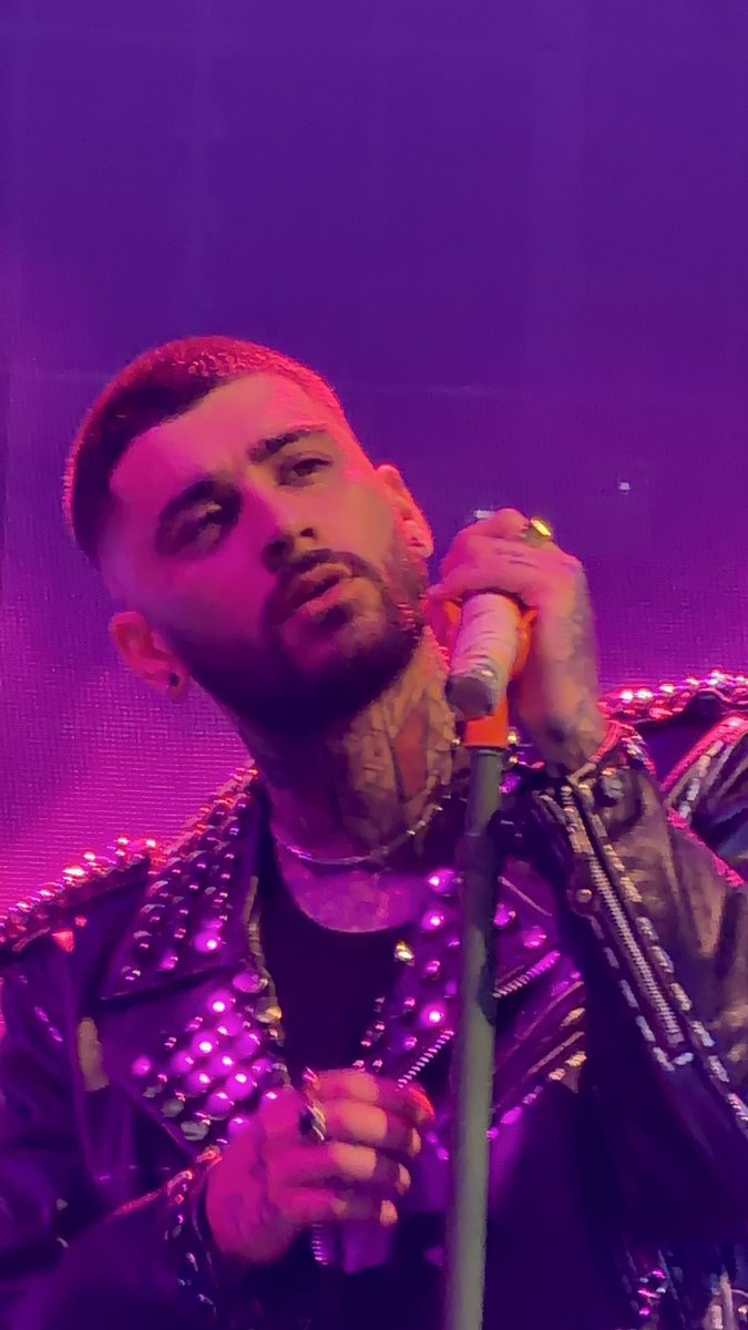 hadassahhh's tweet photo. Ele pegou a beleza do mundo todo só pra ele, né? Absurdo 🥵 https://t.co/cgVZwh21GI
