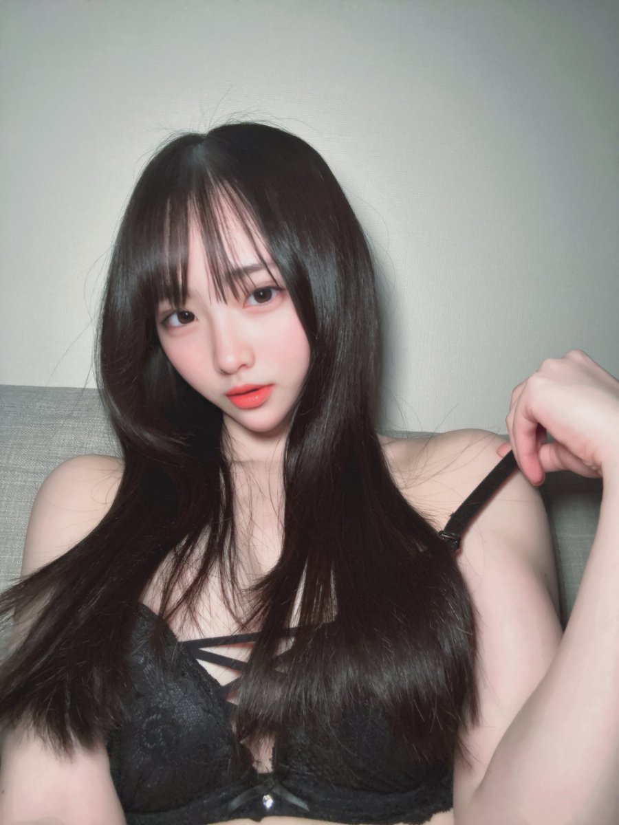 tororo_223's tweet photo. 付き合ったら激重女だけど大丈夫？ https://t.co/6zpo1Z8m5g