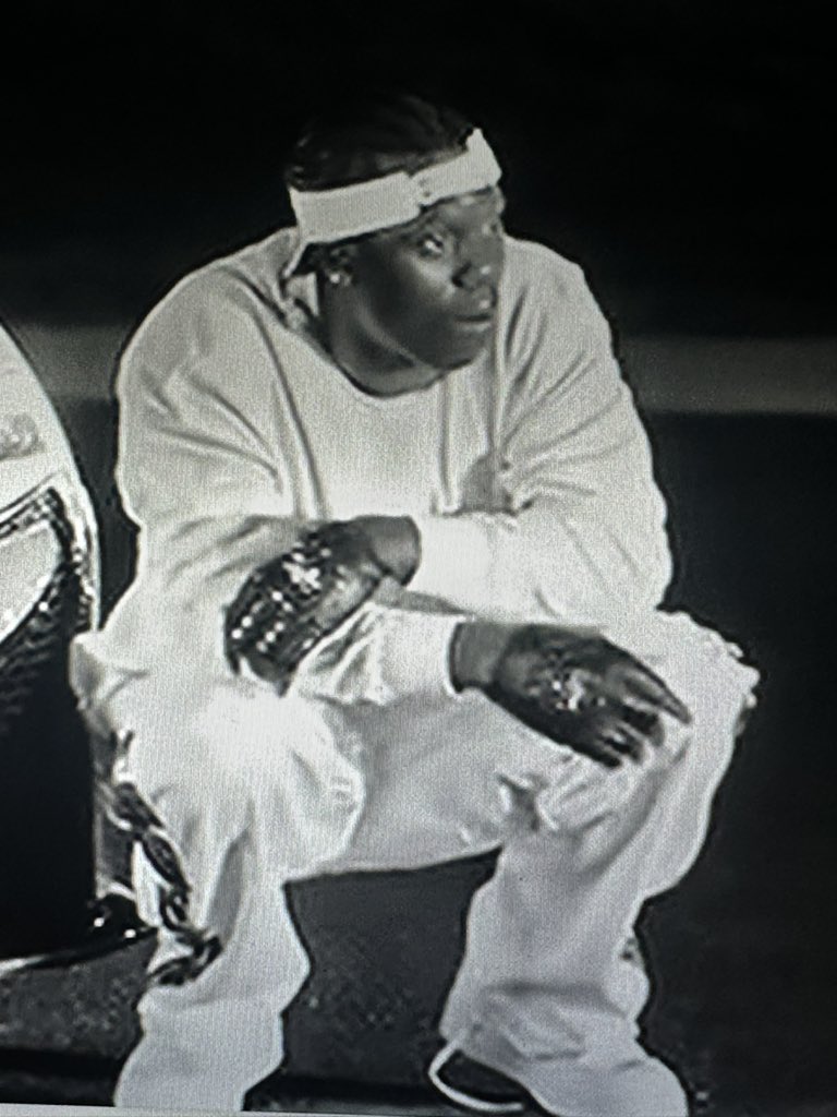 oladosu38's tweet photo. The OG in all-white with Seyi Vibez in the “ILOME” video is Larrylanes aka ENTA 🔥

The man produced“ILOME ”, “AKPAN AKPARI” &amp; “ALUBARIKA” on SWAGUU, plus hits like “Rush,” “Ara,” “Shaolin” &amp; “My Niqqa.”

ENTA! 🐐🎹
#SWAGUU https://t.co/ncfCu1xXJX
