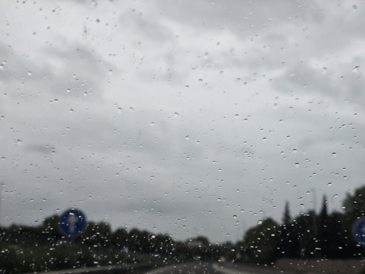 gramareus's tweet photo. Plou a Reus!!🌧
22°C, humitat del 79%
#Reus #raining #llueve @1967fct @StormHour @SeguimlaMeteo @ecazatormentas #bondia https://t.co/1ut9tGR9Vy