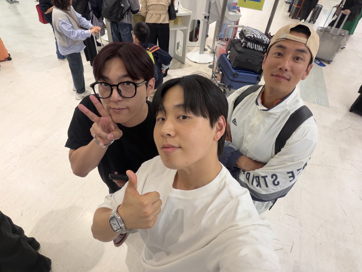 woosikcodev's tweet photo. 無事に着きました！
D-1 ドキドキする！
時間が過ぎるのが楽しみで止まらないです
明日から始まるFRAGMENT PART.6
よろしくね！！^^ https://t.co/7C8s0oo47V