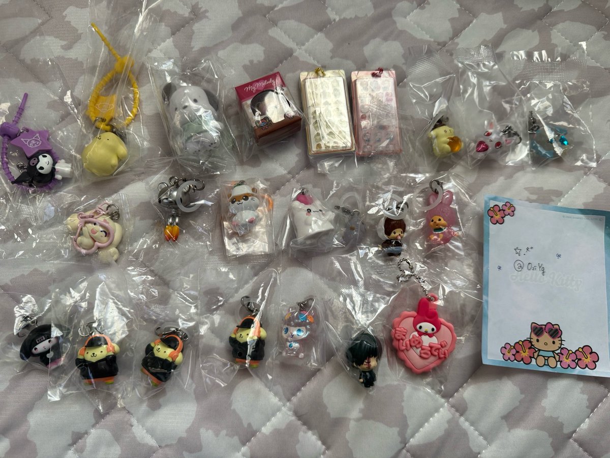 0ziYg's tweet photo. めじるしアクセサリー キーチェーン サンリオ キティ モンチッチ 交換

譲 画像
求 他めじるし（キティ、トイストーリー、まめっち等）＞定価➕送料
複数個纏めての方優先させていただきます🙇🏻‍♀️
お気軽にお声掛け下さい。郵送にて📮 https://t.co/5Y5qP1utfv