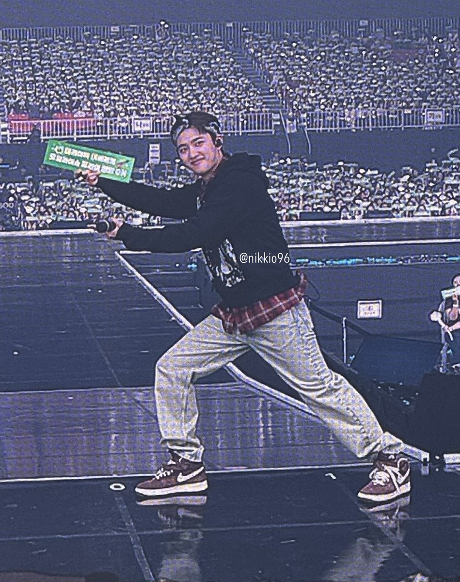 nikkio96's tweet photo. Our 33 year old rookie looking cute as ever! 
l
#DAYOFF_INSEOUL
#도경수_데이오프_중콘
#됴콘_중콘_됴파민충전 https://t.co/cOrjiEiITp