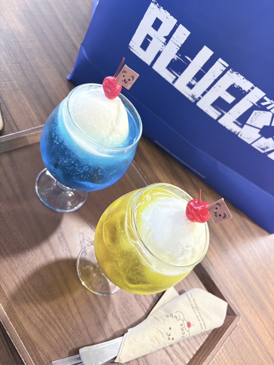 12MichaelKaiser's tweet photo. 애니메이트 왓다가 개조은 카페을 발견햇 고미푸딩 와보세여 님들ㄷㄷ2226Charles https://t.co/oerkq1BgHb