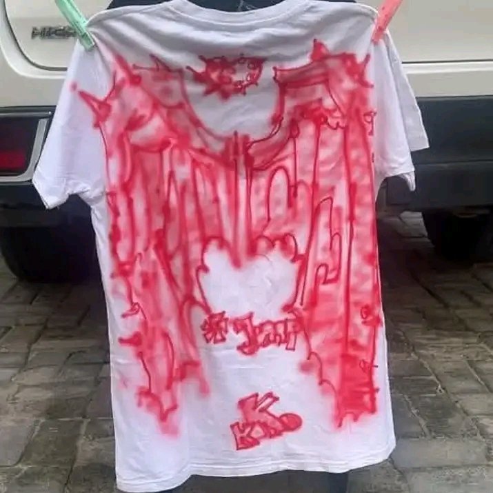 sterdx6's tweet photo. I got the art , skills and just need to audience #airbrush #liveart #lagosartist https://t.co/QVMdX1EMuK