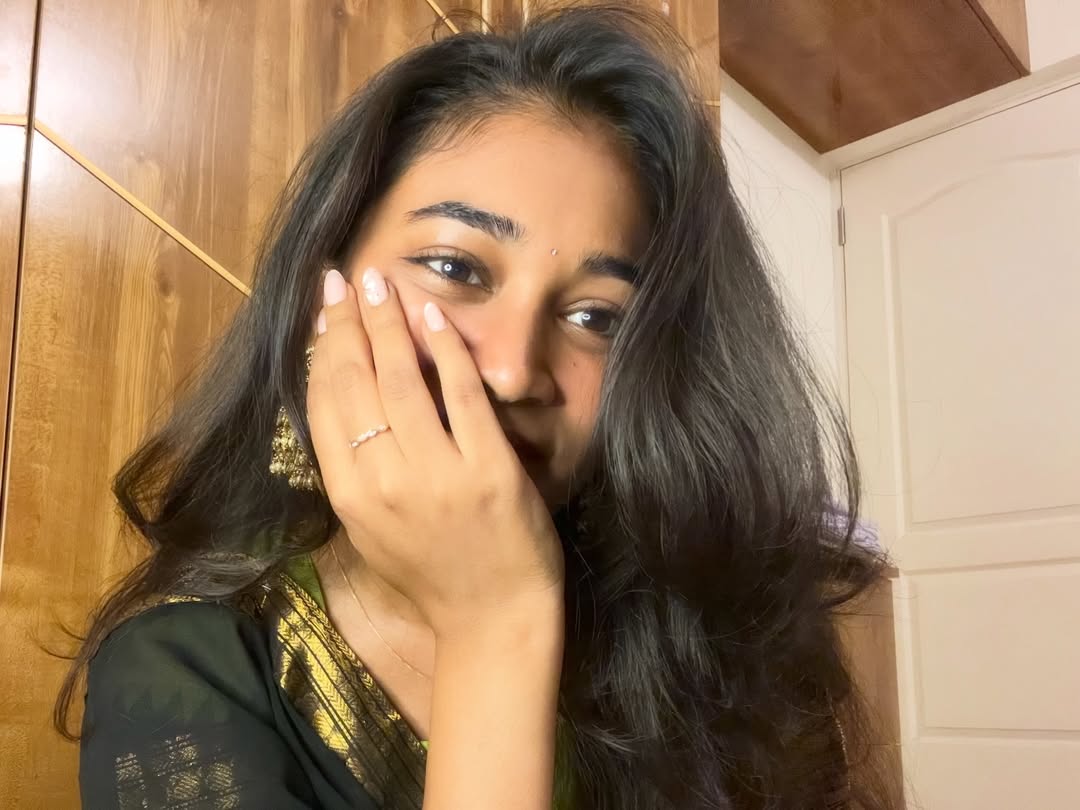 KommulaAmrutha's tweet photo. ✨ 
#explorepage #new #fyp #newpost #viral https://t.co/B2yqTEsTv5