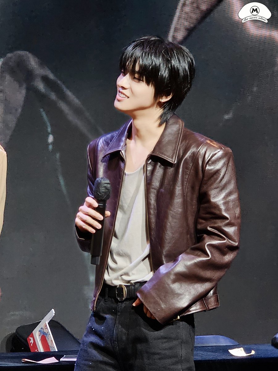 leo_never_alone's tweet photo. 261003 applemusic fansign LEO 
#ALPHADRIVEONE #ALD1 #LEO #리오 https://t.co/sXsK9JPqo7