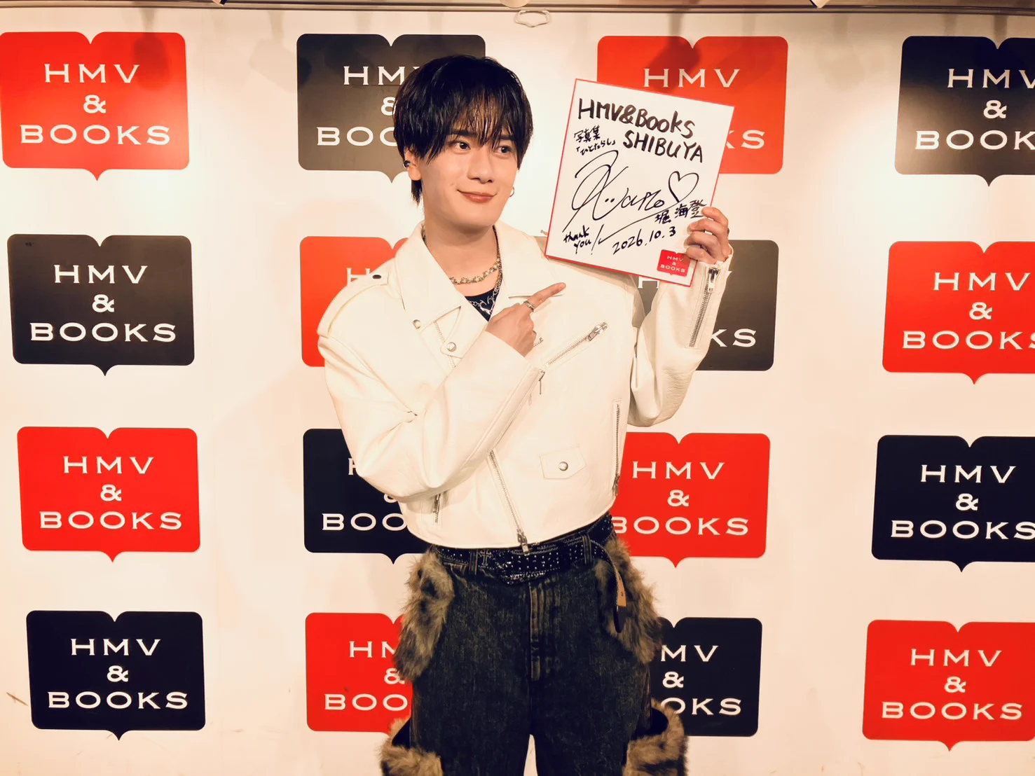 X-এ HMV&BOOKS SHIBUYA: 