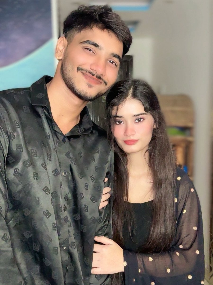 Real_couples786's tweet photo. Couple # 201

Khushi and Mohammed Samim, from Delhi NCR. Kushi is hindu meanwhile her boyfriend samim is muslim.

Happily together as one 💚🧡 beyond religious boundaries spreading love everywhere.

Retweet 🔁 https://t.co/hhpxg5xRHN