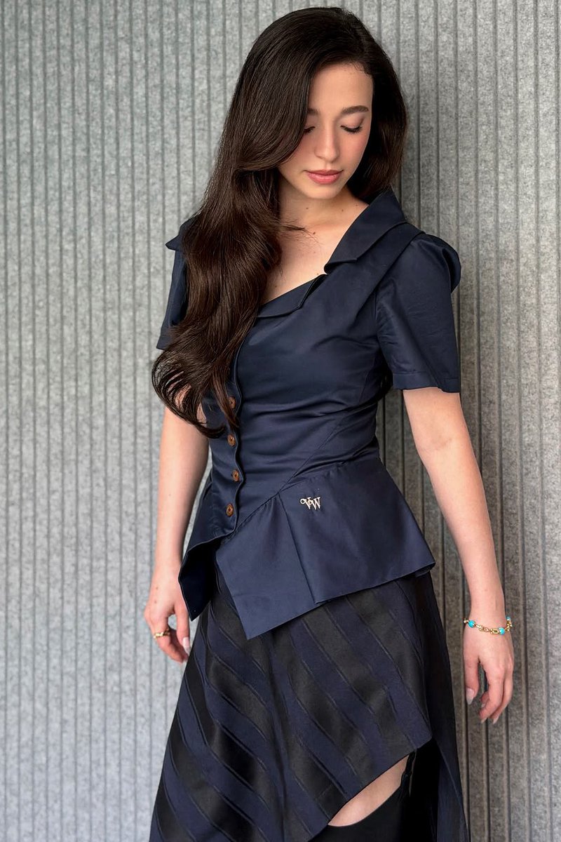 valyrianfilms's tweet photo. save me mikey madison in vivienne westwood save me https://t.co/qCO8Bk52Cs