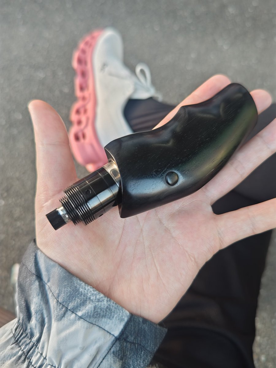 jose_vape's tweet photo. ラン&amp;ベイプメチャウマイ https://t.co/qiy4gZUk5y