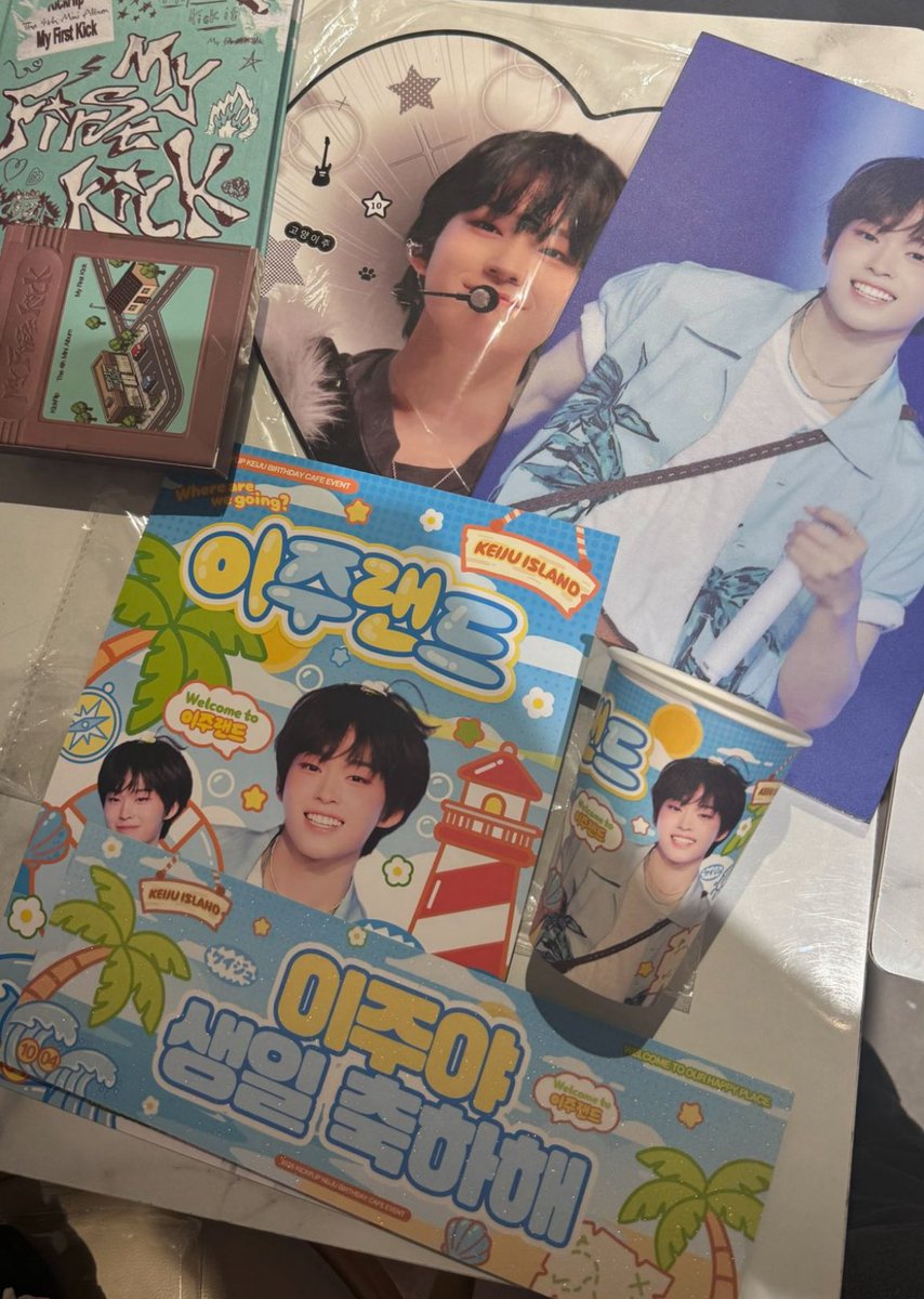 ummoayy's tweet photo. #이주랜드 냥언니따라이주데이.. https://t.co/W1FOMJ46g9
