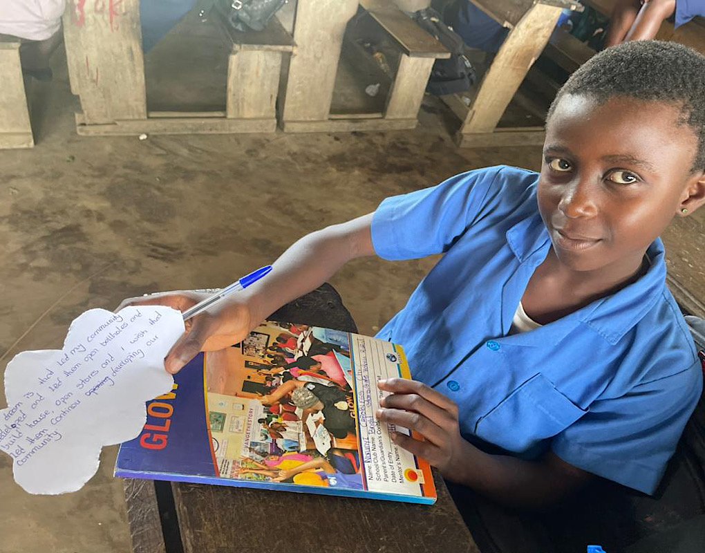 Wesad_Cameroon's tweet photo. Big dreams can start with small ideas. 

Our GLOW girls turned their dreams for their communities into ideas for action, learning to stay calm, explore solutions, weigh choices and try again.

#GlowClub #222MillionDreams #EducationCannotWait https://t.co/8AuGm2drhm