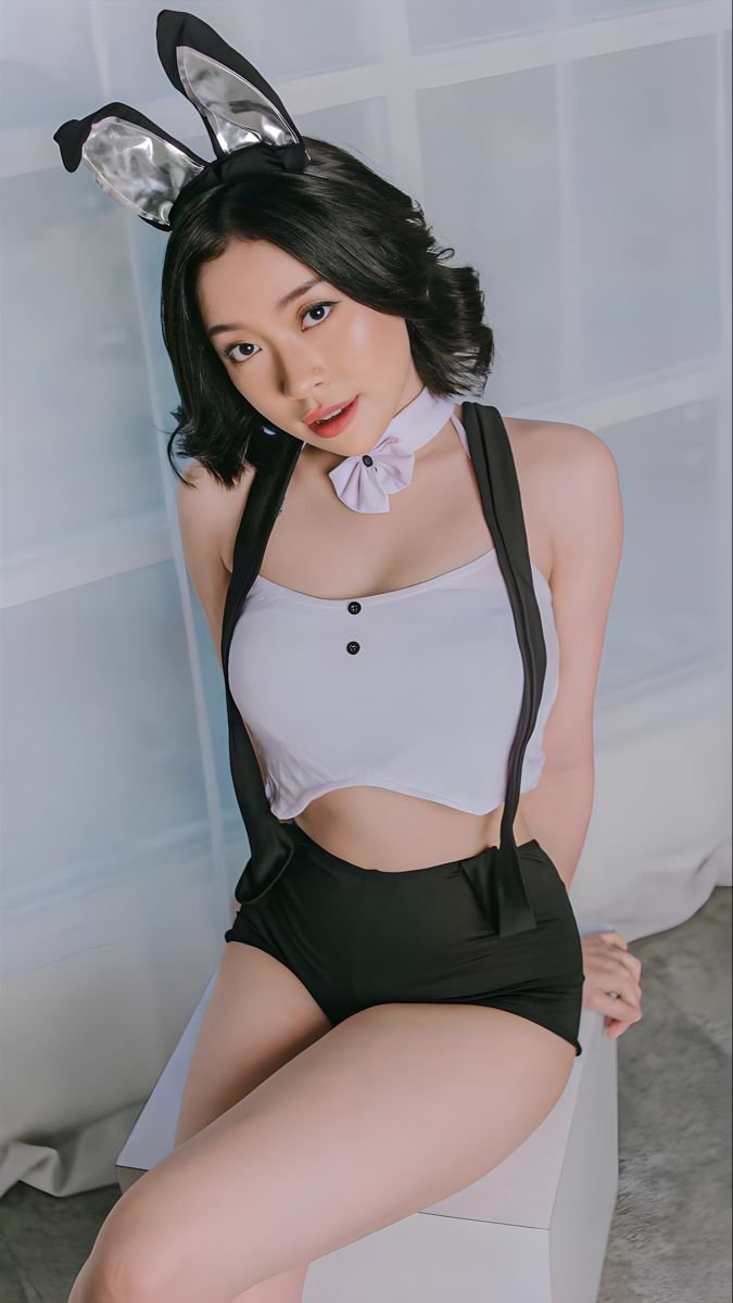 KuadratKata's tweet photo. Pantat nya snow enak bgtttt🍑🍑🍑🥵👅💋💦💦💦 https://t.co/UZgkwegPH9