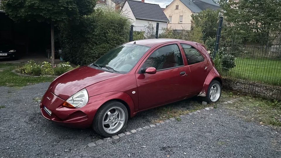 Cultobjects's tweet photo. Rare Ford Ka “Colani Edition” (No. 4 of 200) designed by Luigi Colani. In outstanding original condition, is offered as a collector’s item
85,000 km
12.900€ 
53619 Rheinland-Pfalz - Rheinbreitbach
https://t.co/dezQJsrxbA https://t.co/t53kRnmzUD