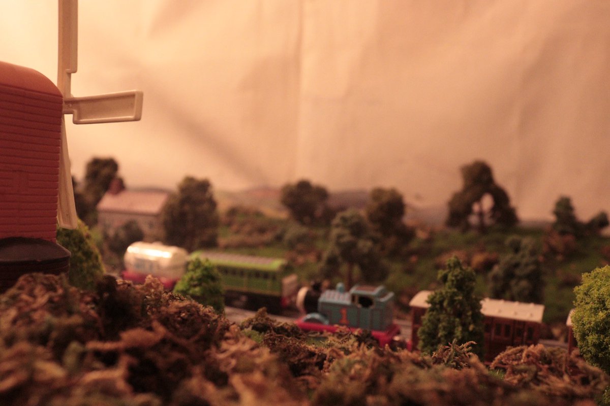 AetherEngine's tweet photo. I love my metal trains https://t.co/ET1N08bSfz