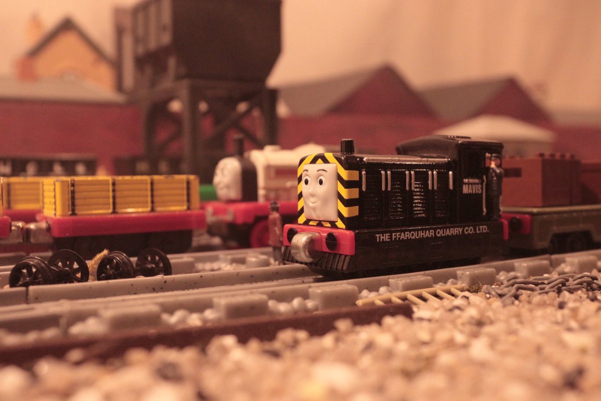 AetherEngine's tweet photo. I love my metal trains https://t.co/ET1N08bSfz