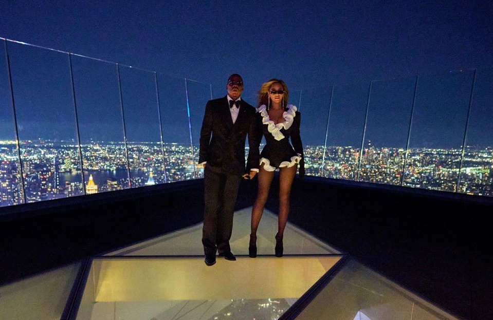 yesterdejavu's tweet photo. Walk with me...

October 4th - Jay-Z &amp; Beyoncé Super Bowl announcement
November 4th - The Carters album
December 4th - Jay-Z album
January 4th - act iii lead single
January 29th - act iii release
February 4th - Beyoncé tour announcement
February 14th - Super Bowl performance https://t.co/WPXUPSt76H