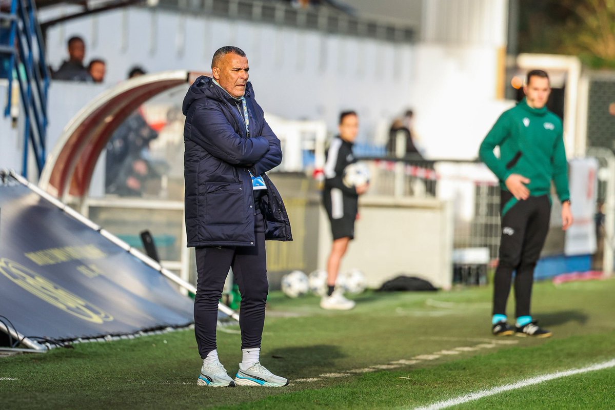 LaMinuteOM_'s tweet photo. 🚨 Titou Hasni, directeur du centre de formation de l'OM :

"Nos installations ? Il y a 4 terrains pour 3 équipes à la formation et 1 équipe professionnelle...

J'aime le cadre de La Commanderie, mais avoir des infrastructures à la pointe, ça fait partie de la formation.

Je rejoins mon président (Stéphane Richard) quand il dit que sur les infrastructures, l'OM doit s'améliorer".

(La Provence)
#TeamOM
