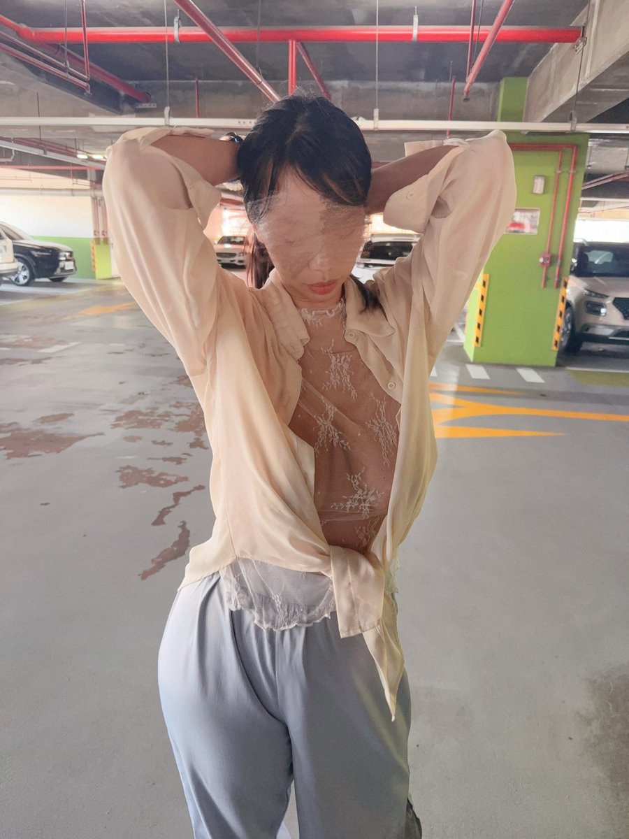 mp2ur's tweet photo. 跟老���今天下午去看野獸之心，有人剛好在這裡嗎😂 https://t.co/MWcsuBs7cF