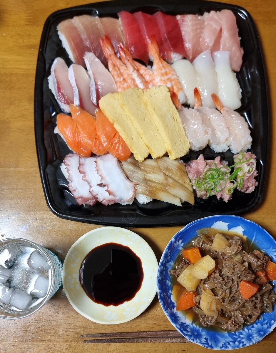 saibow_MS's tweet photo. 故郷に帰ってきた
やっぱ我が家の飯が良いわー https://t.co/WGUabdevxw