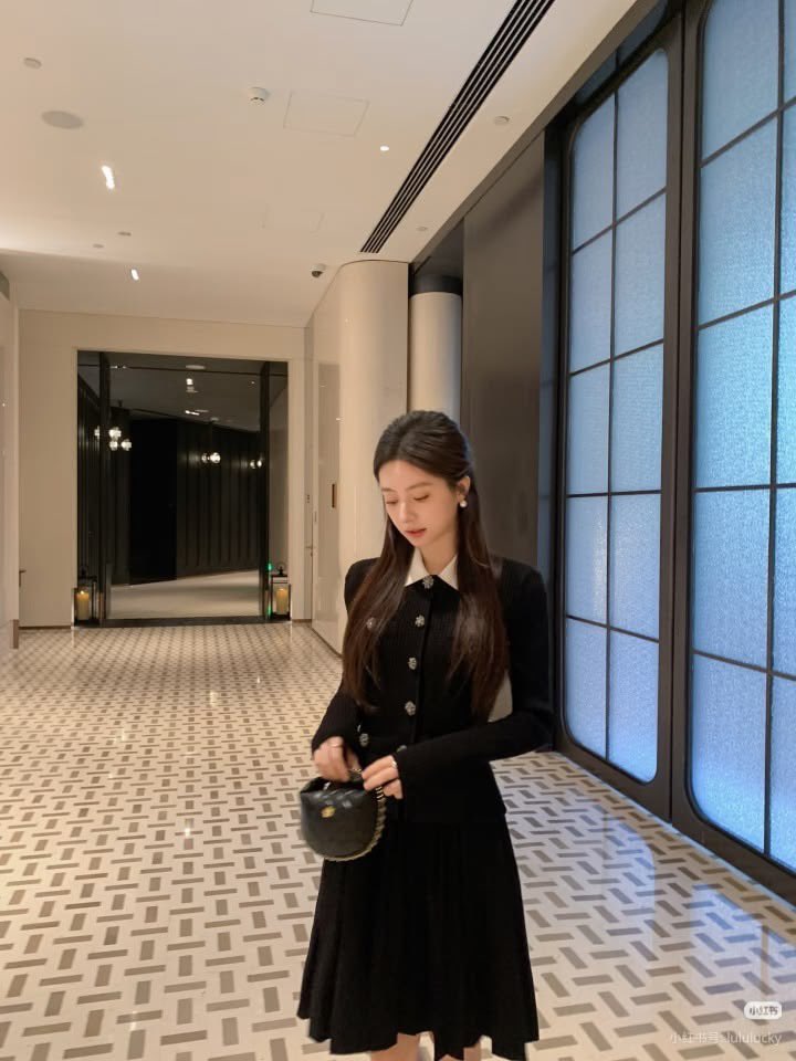 ookido400's tweet photo. 爆美女ってさ
ヘアメとか髪の毛巻かずにストレートでも
なんでこんなに雰囲気出るんだろうね。

メイクとかも時間かかってなさそう。 https://t.co/bCVN5DZ8Au
