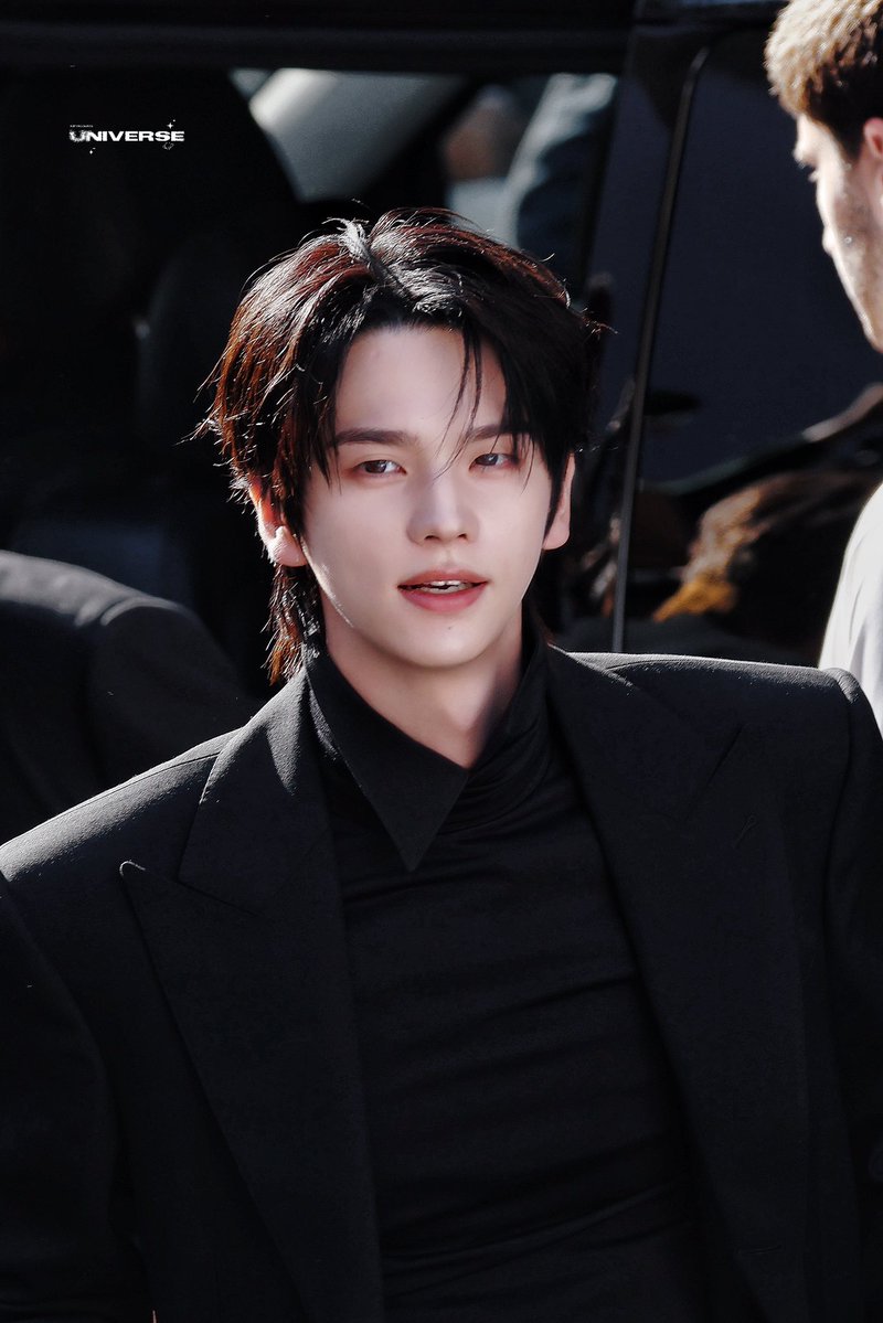 universe1107_'s tweet photo. 261003 파리 CELINE PFW27

𝐒𝐇𝐈𝐍𝐈𝐍𝐆 𝐈𝐍 𝐏𝐀𝐑𝐈𝐒✨

#TWS #SHINYU #투어스 #신유 #シニュ
#Celine
#CelineEte2027
#MichaelRider
#ParisFashionWeek
#TWSXCELINE
@TWS_PLEDIS @celineofficial https://t.co/nEXm6yWBpM