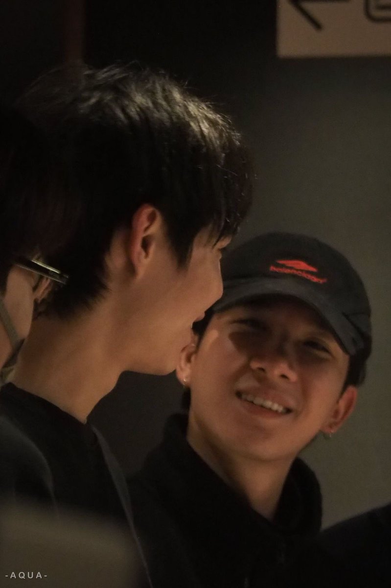 firstunggg_'s tweet photo. that smile when he looks at him 🥺

FIRSTKHAOTUNG LOVE MOMCHOICE  
#MomChoicexfirstkhaotung
#FirstKhaotung #เฟิร์สข้าวตัง https://t.co/zeDYLv7Oaa