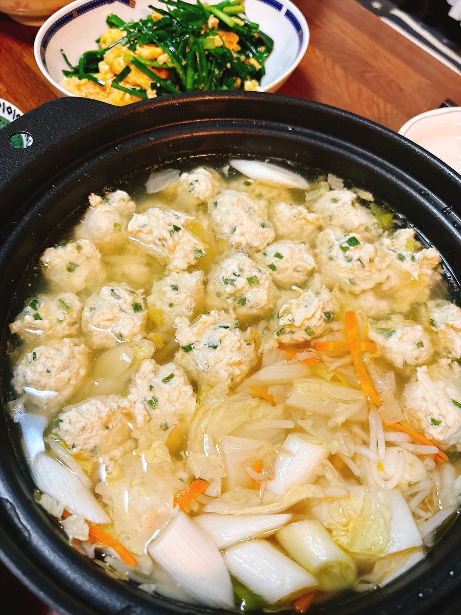 kinboshi345's tweet photo. 鶏団子塩ちゃんことニラ玉！
#おうちごはん
#MM食事部 https://t.co/TTH4DzY15S