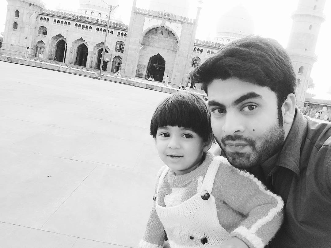 danielkloc9cpp's tweet photo. Taj-ul-Masajid, one of the world’s largest mosques, stands as a timeless symbol of Islamic architecture and heritage. https://t.co/B53ZaZNXqm
