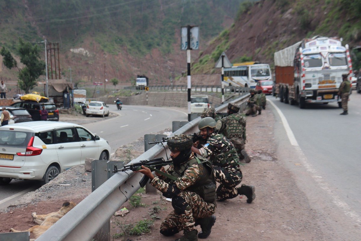 nairashekh22's tweet photo. Every challenge becomes a test of might, Which CRPF faces with fearless fight.
#CREDAINATCON202
#INDvsPAK
#SelfishSP
BRING BACK RHITI BB20
#AsianGames
#दुग्ध_क्रांति_MP https://t.co/e4vY6NUjMH