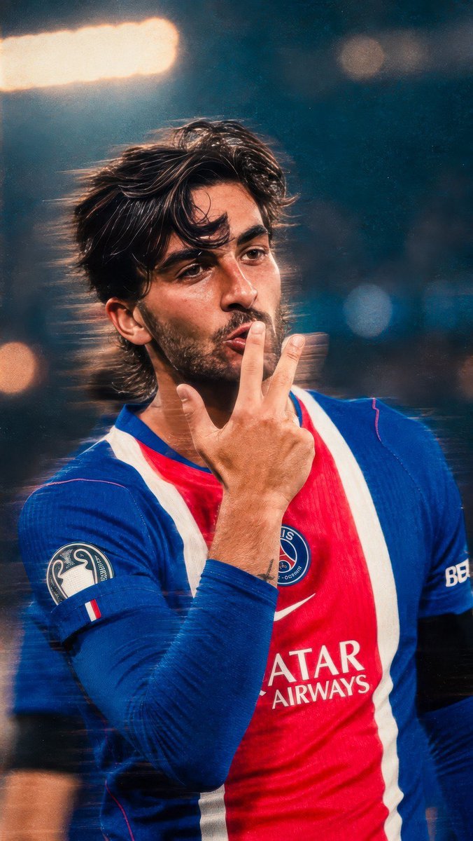 PSG_Vibes75's tweet photo. 🚨 | 4 FONDS D’ÉCRAN FERRAN TORRES 🇪🇸 ! ❤️💙

🔥 | 7 BUTS EN 6 MATCHS avec le PSG !

⚡️ | Appels en profondeur, vitesse, jeu sans ballon et efficacité devant le but : Ferran est en pleine confiance.

📱 | Servez-vous ! 👇 https://t.co/jmyXTb6ohs