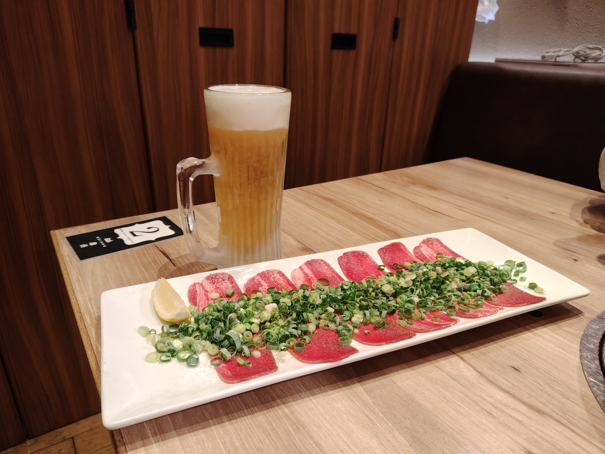 decodecodecolyn's tweet photo. 今日は…
娘の発表会お疲れ様&amp;教授暫定最多勝おめでとう🎉の焼肉だよ〜　
#慶州赤坂店 https://t.co/pt0WsIj2Ij